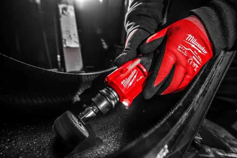 Aku přímá bruska Milwaukee M12 FTB-0, pro HEX nástroje 7/16, bez Aku, 4933472215 (MI4933472215)