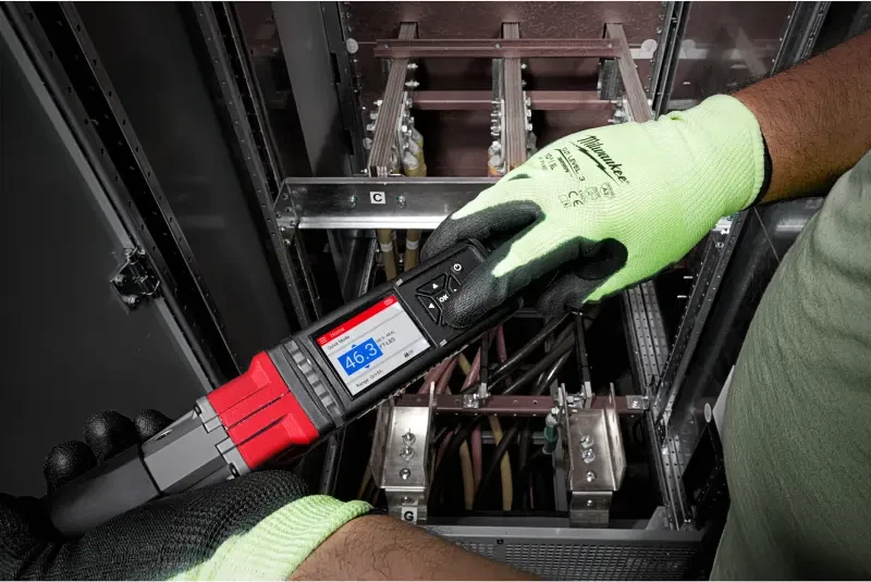 Aku 1/2" digitální ráčnový utahovák Milwaukee M12 ONEFTR12-0C, ONEKEY, 203,4 Nm, momentová ráčna, bez aku, s kufrem, 4933464969