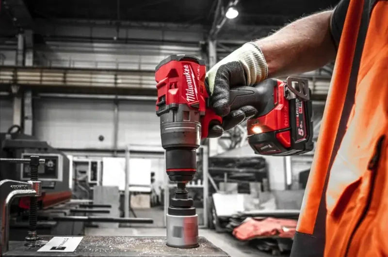 Aku vrtačka s příklepem Milwaukee M18 FPD3-502X, sklíčidlo 13 mm, 2x aku M18 B5 + M12-18 FC + kufr, 4933479860