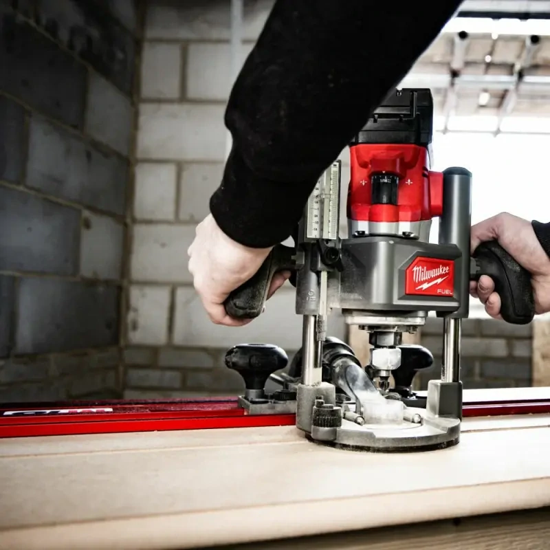 Aku horní frézka Milwaukee M18 FR12KIT-0P, bez aku, 4933493305