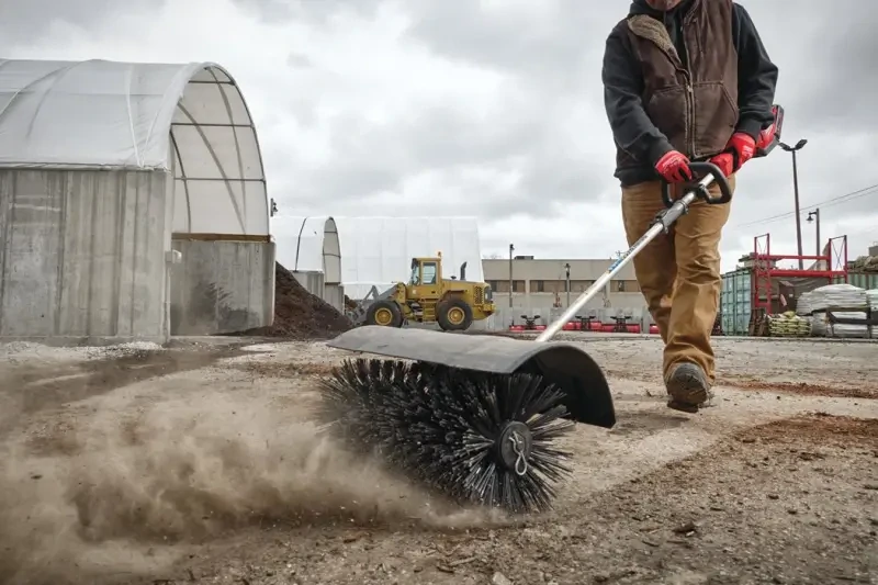 Drátěný kartáč s krytem QUIK-LOK Milwaukee M18 FOPH-BBA, bez aku a pohonné jednotky, 4932479985 (MI4932479985)