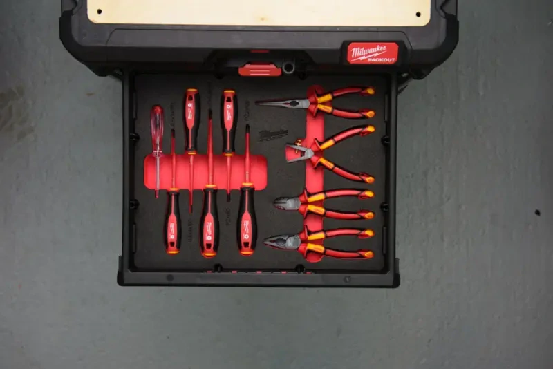 PACKOUT™ pěnová vložka s VDE nářadím pro elektrikáře Milwaukee 4932493637 (Sada 10 dílů) (MI4932493637)