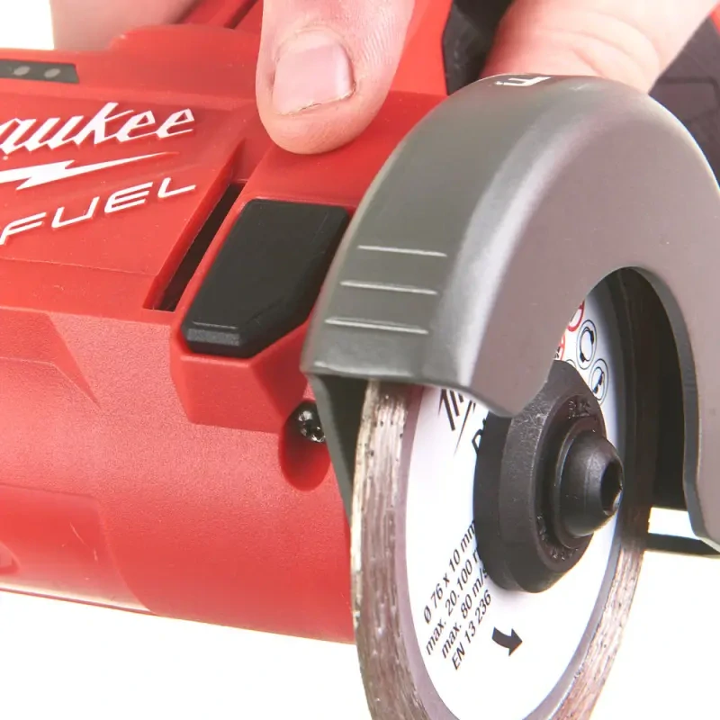 Aku kompaktní okružní pila (bruska) 76 mm Milwaukee M12 FCOT-422X, 2x Aku (12 V, 2 Ah + 4 Ah), 4933464619 (MI4933464619)