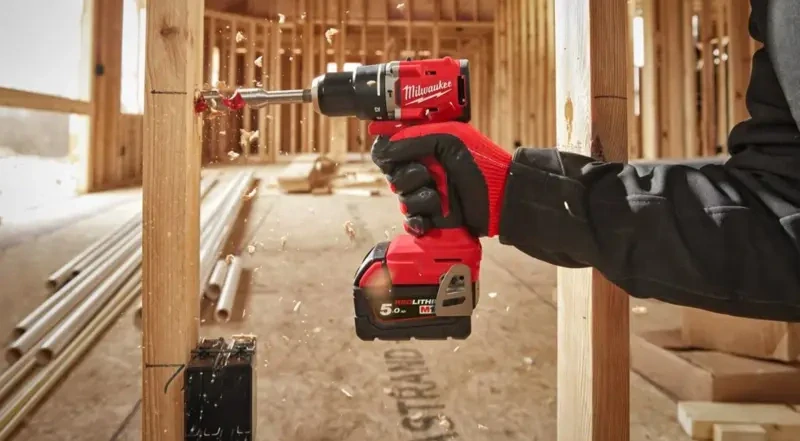 Aku vrtačka s příkleme Milwaukee M18 BLPDRC-502C, sklíčidlo 13 mm, 2x aku M18 B5 + M12-18 C + kufr, 4933492826