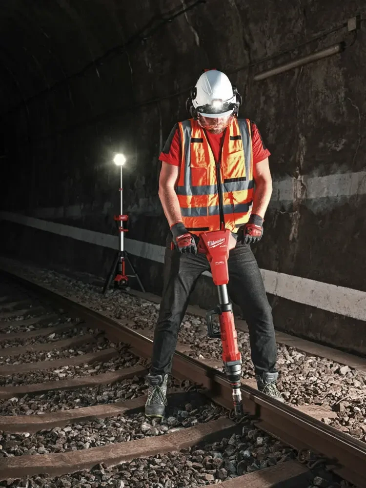 Aku 1" železniční rázový utahovák Milwaukee M18 FHIWF1R-0C, bez aku, s kufrem, 4933493140