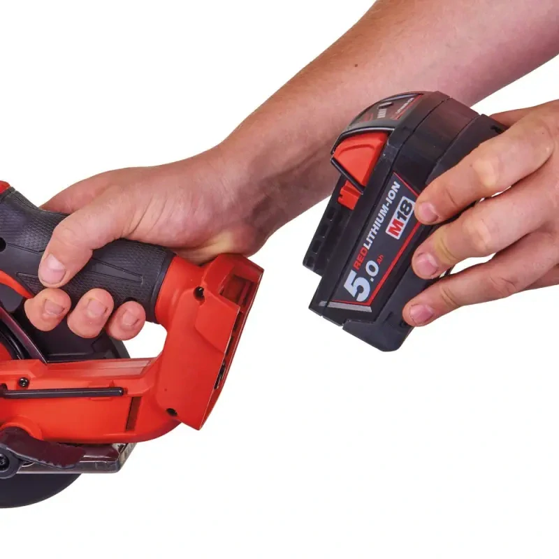 Aku kotoučová pila na kov Milwaukee M18 FMCS-0X (bez aku) (MI4933459192) Aku kotoučová pila na kov Milwaukee M18 FMCS-0X (bez aku) (MI4933459192)