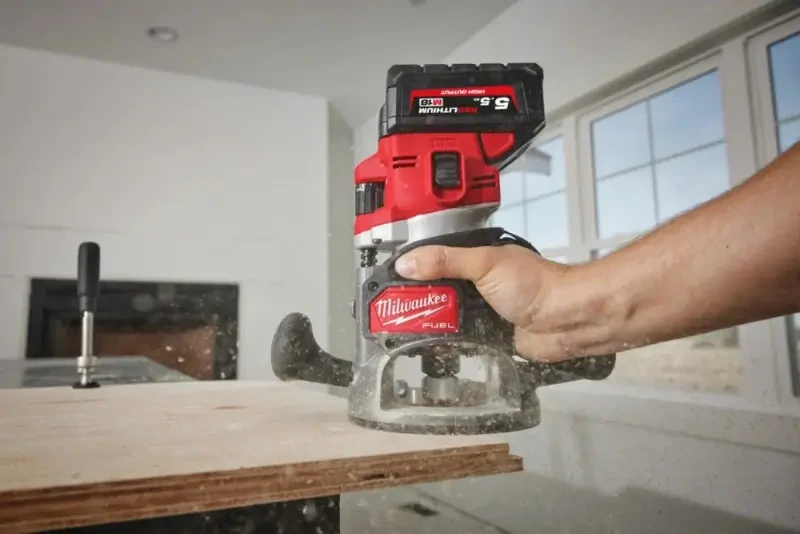 Aku horní frézka Milwaukee M18 FR12KIT-0P, bez aku, 4933493305
