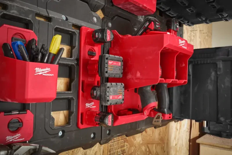 Skladovací polička - držák na akumulátory M12 Milwaukee Packout™ (MI4932480708)