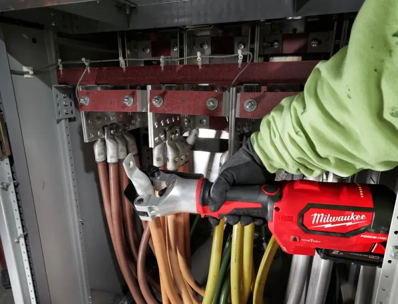 Aku hydraulický kabelový lis ONE KEY Milwaukee FORCELOGIC M18 HDCT-202C (MI4933471950)