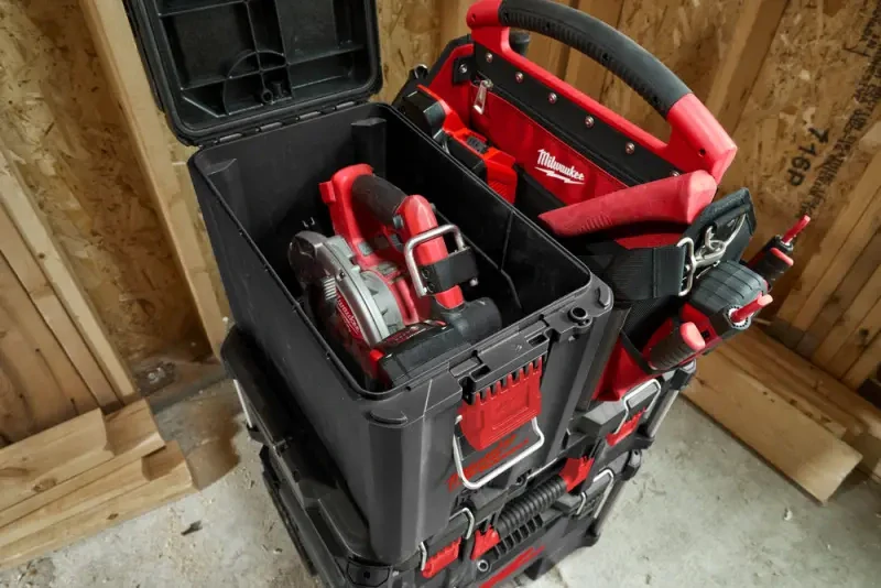 Milwaukee 4932471723 - Kompaktní box Packout™ (MI4932471723)