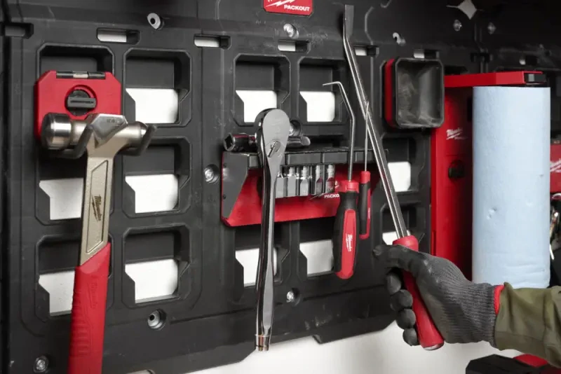 Magnetická polička Milwaukee Packout™ (MI4932493378)