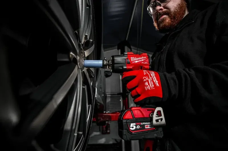 Aku 1/2" rázový utahovák Milwaukee M18 FMTIW2F12-0X, 745 Nm, bez aku, s kufrem, 4933478449